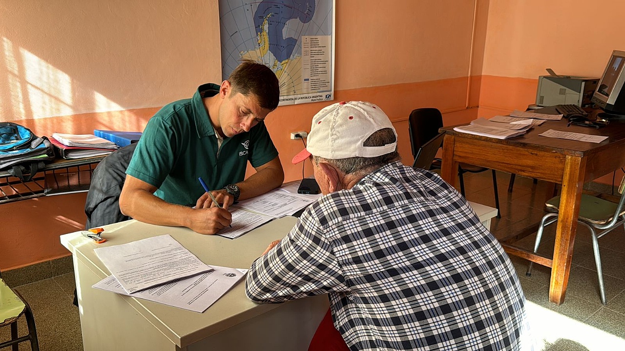 La Provincia Comenz Con La Entrega De Ayuda A Productores Afectados