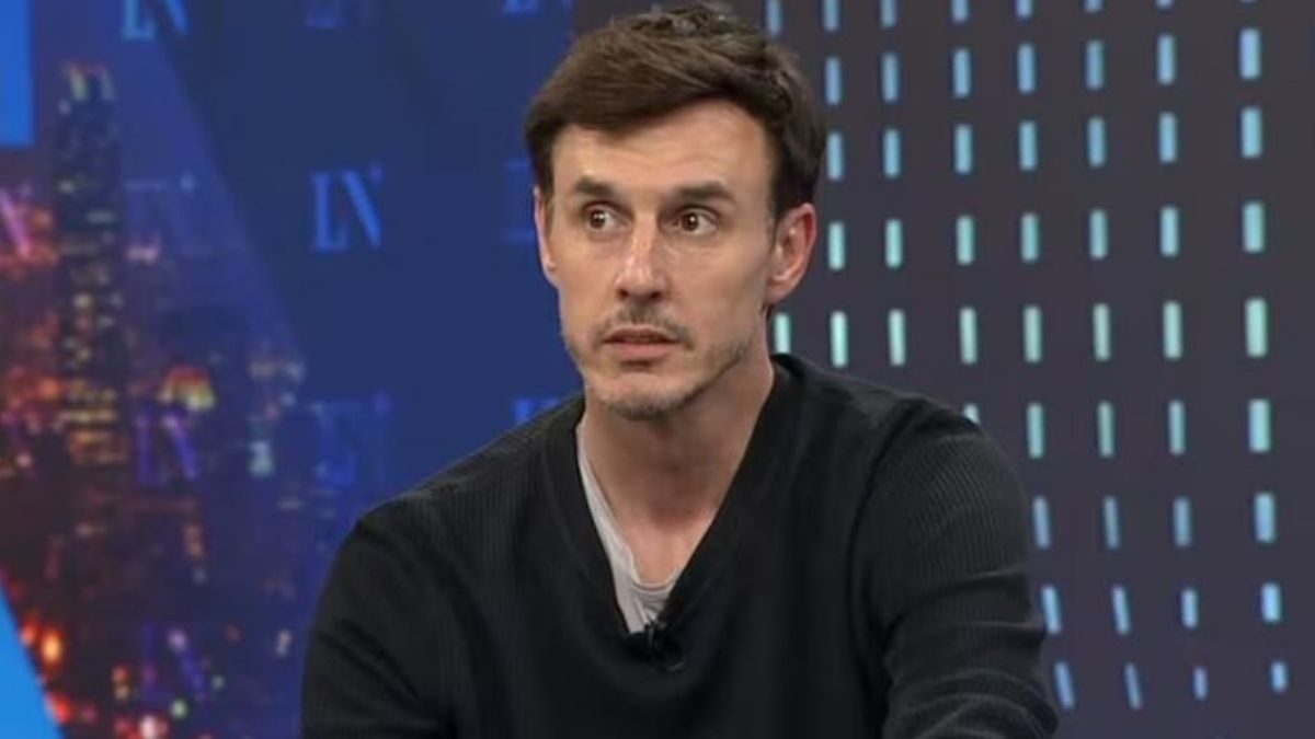 (153572)